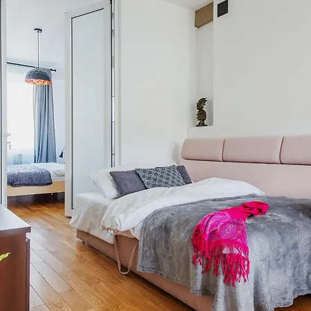 Apartment Chmielna Street - Station *